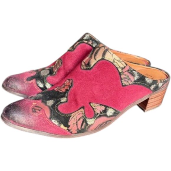 Vibrant Pink and Black Floral Mules Runs Wide - Picture 2 of 11